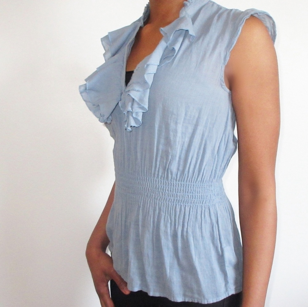 Xhileration Sleeveless Ruffle Top Blue Size Small - Picture 2 of 2